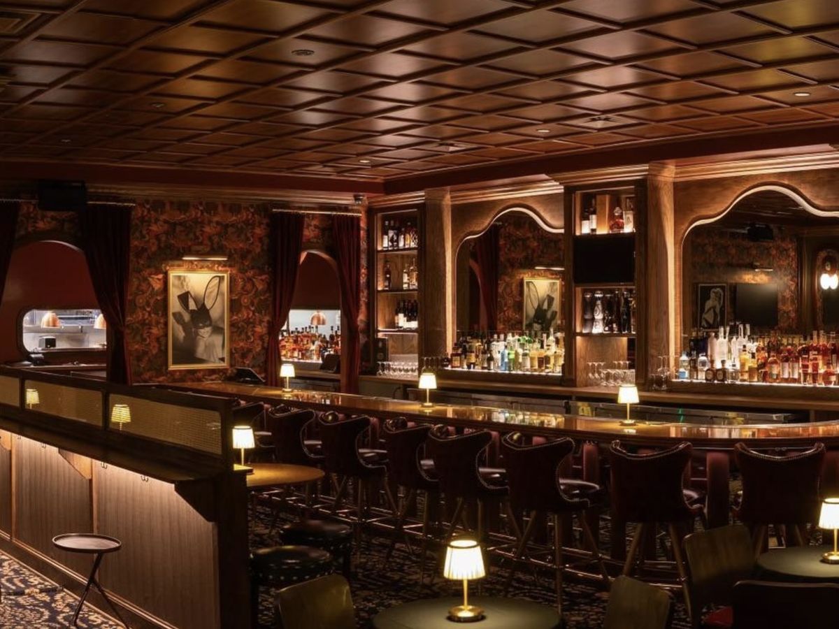 The Sullivan Club bar on a Friday night